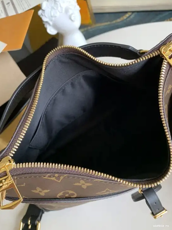 WIS MM ODÉON VUITTON LOUIS 0704